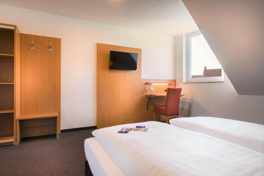 שטוטגרט Novum Hotel Bruy חדר תמונה