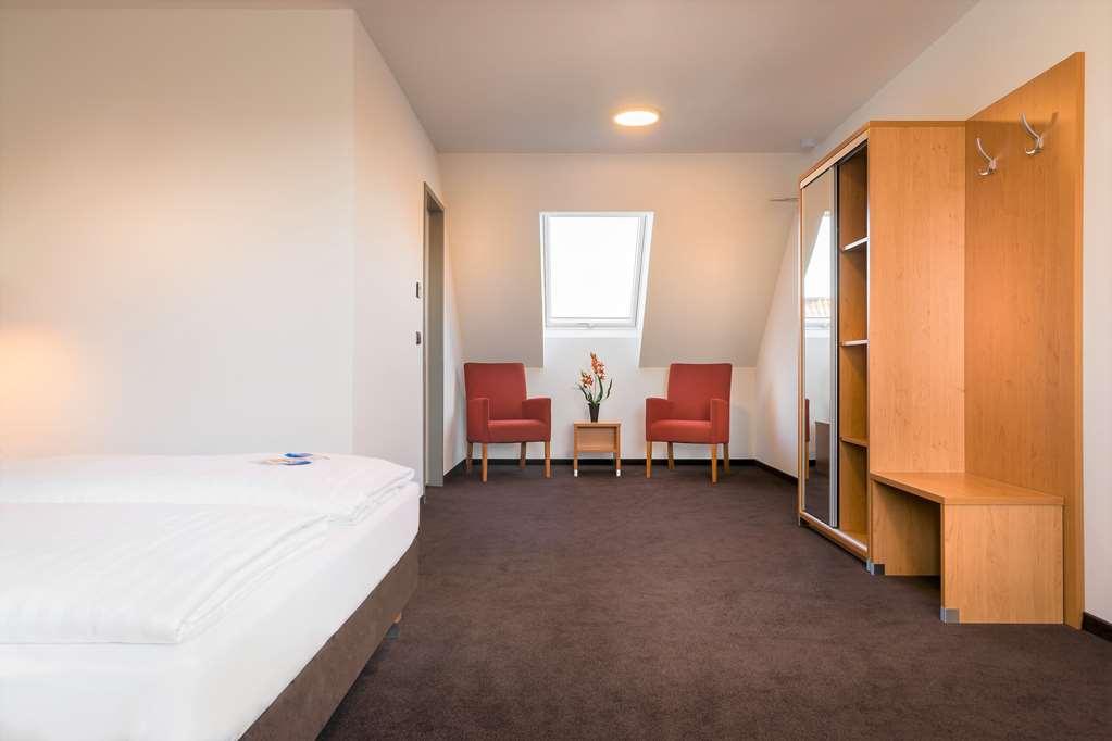 שטוטגרט Novum Hotel Bruy חדר תמונה