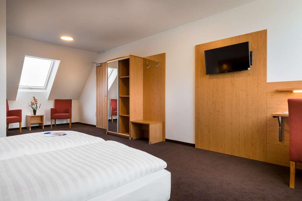 שטוטגרט Novum Hotel Bruy חדר תמונה