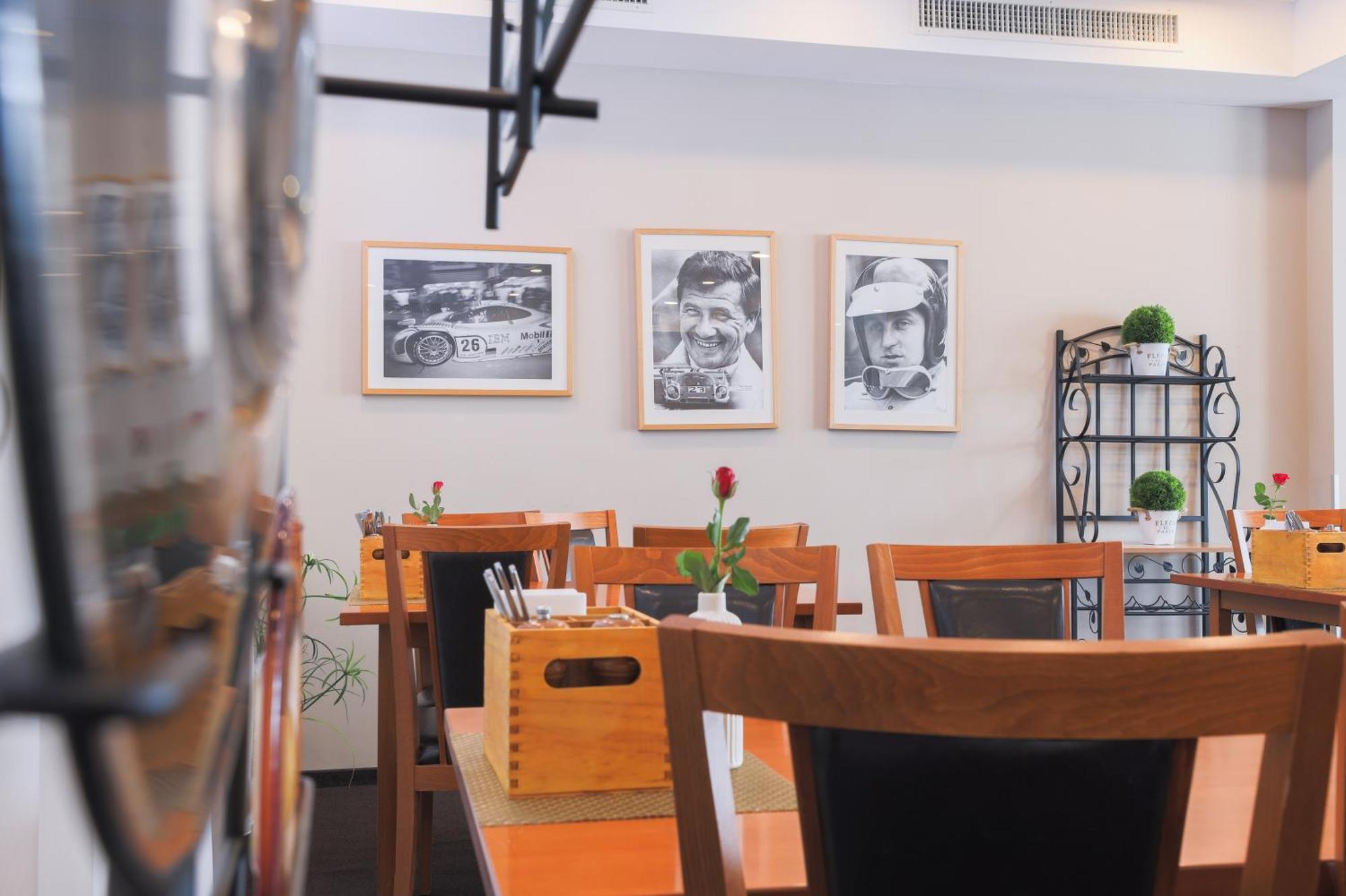 שטוטגרט Novum Hotel Bruy מראה חיצוני תמונה
