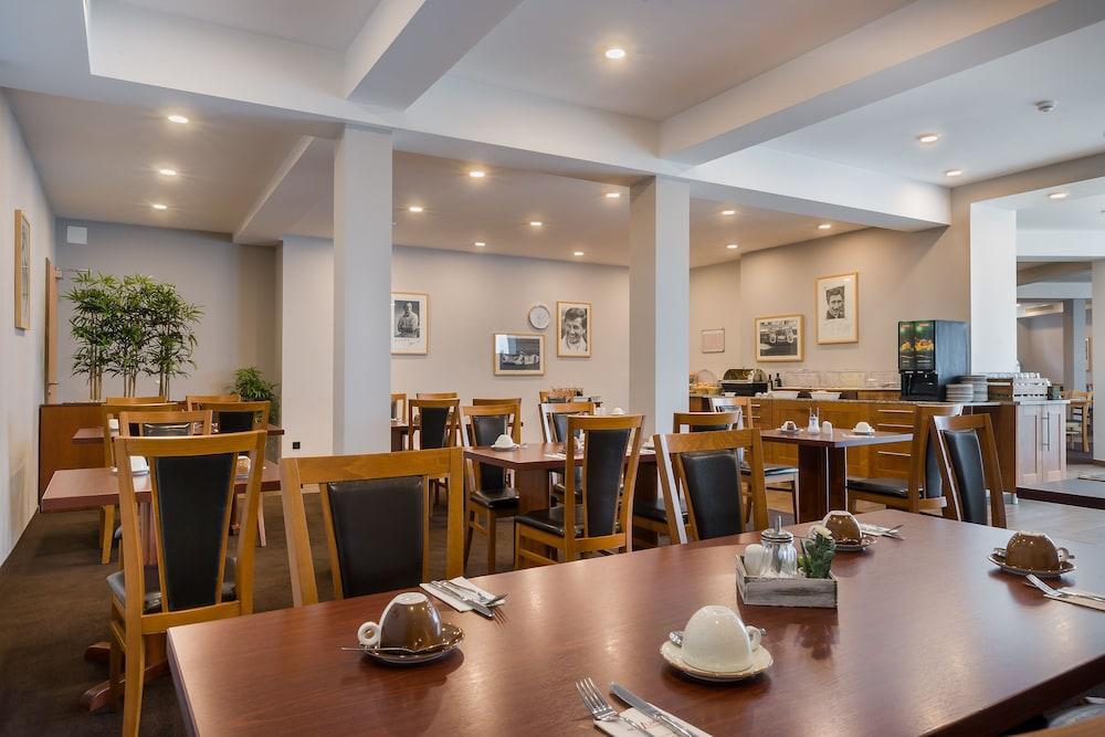 שטוטגרט Novum Hotel Bruy מראה חיצוני תמונה